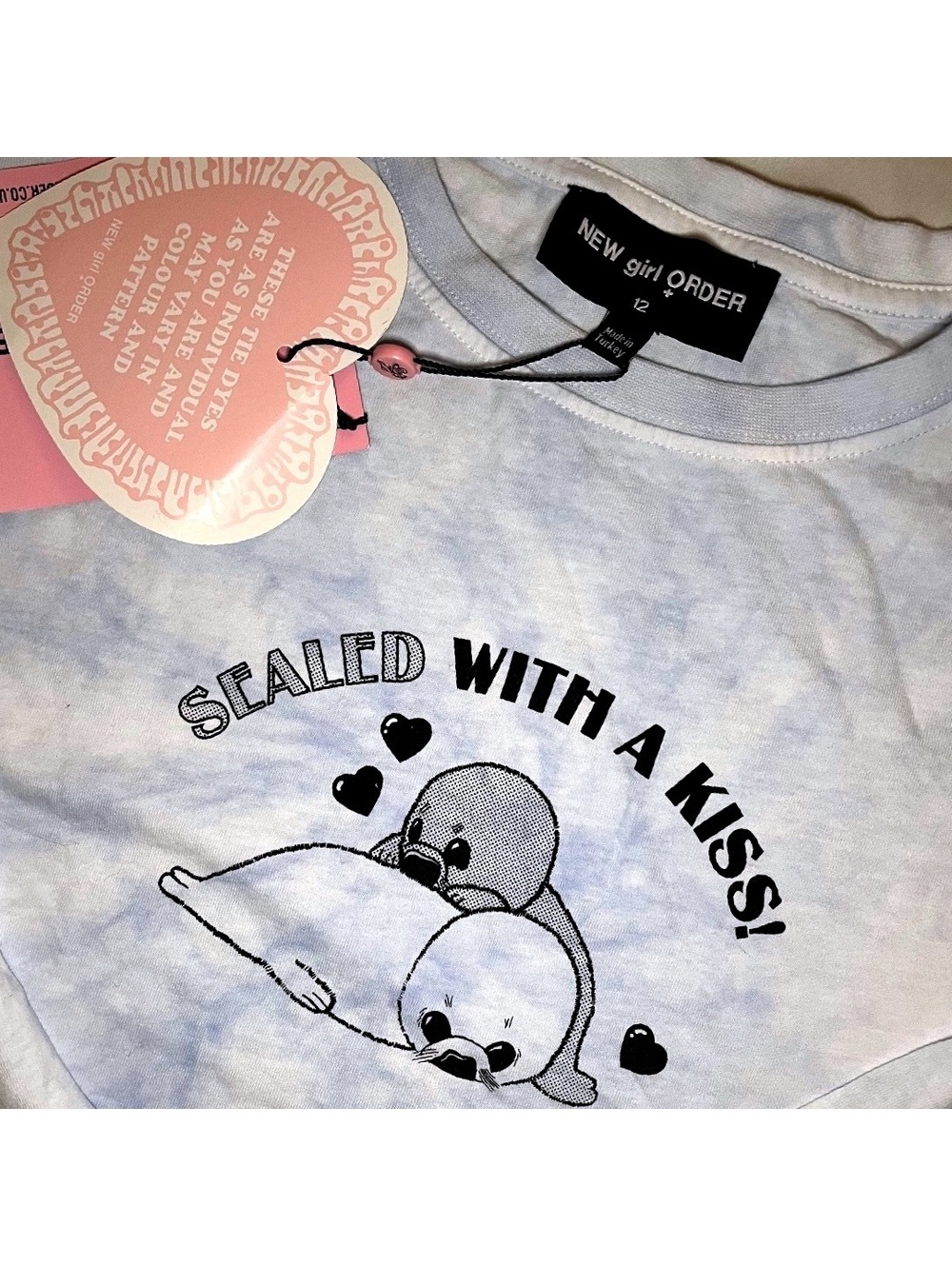 Dolls Kill New Girl Order Crop Top Sealed With A Kiss Tee Size Large / 12 - Picture 2 of 2